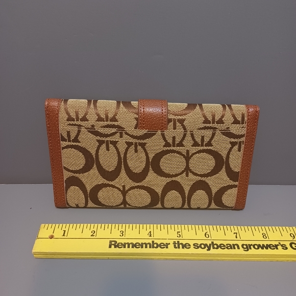 Brown and Tan Tri-Fold Wallet - Picture 2 of 9